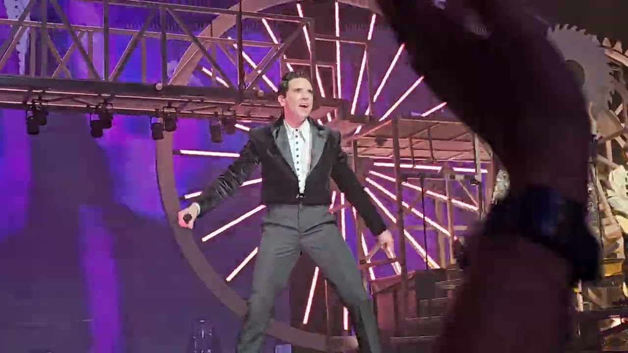 MIKA - Relax, Take it easy (SpinningOut Tour 20.02.2026 Brussels)