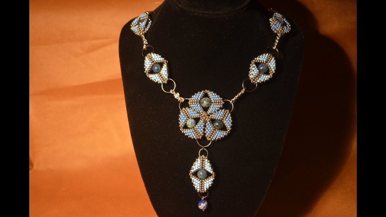 Колье - кулон из бисера 