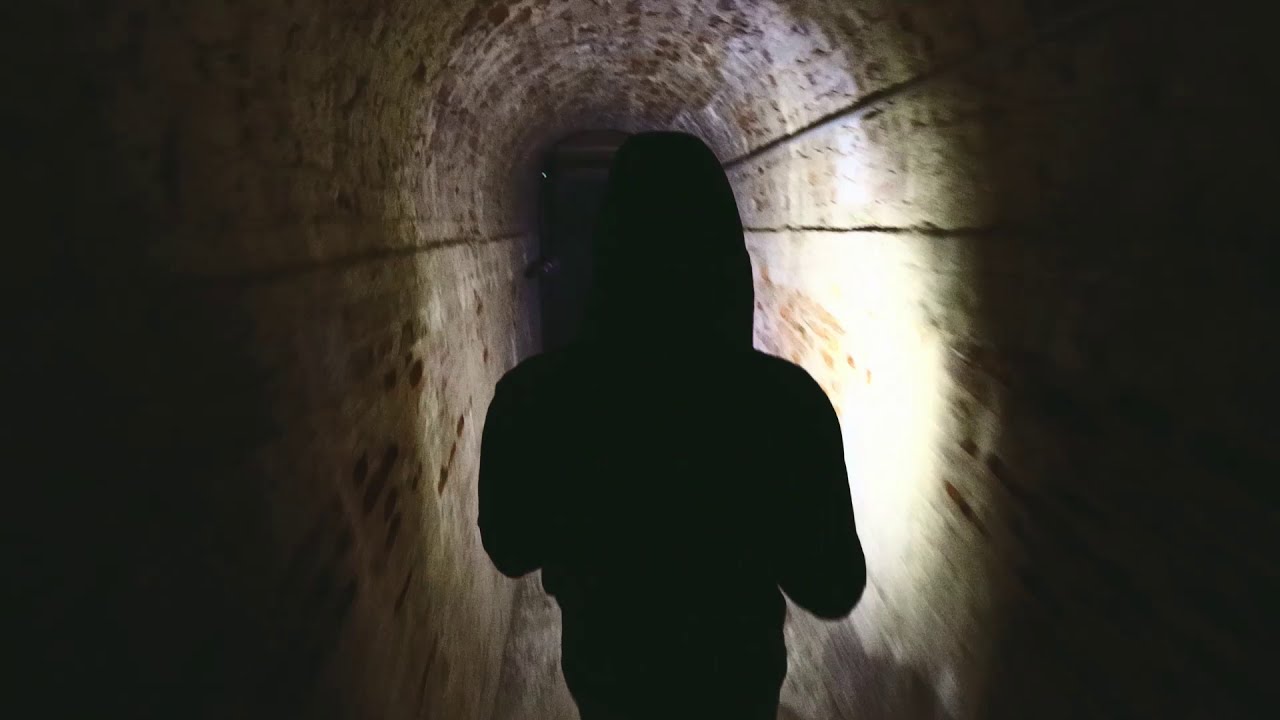 Urbex Italia | ESPLORIAMO GLI SPAVENTOSI CUNICOLI DELL'ANCONA SOTTERRANEA