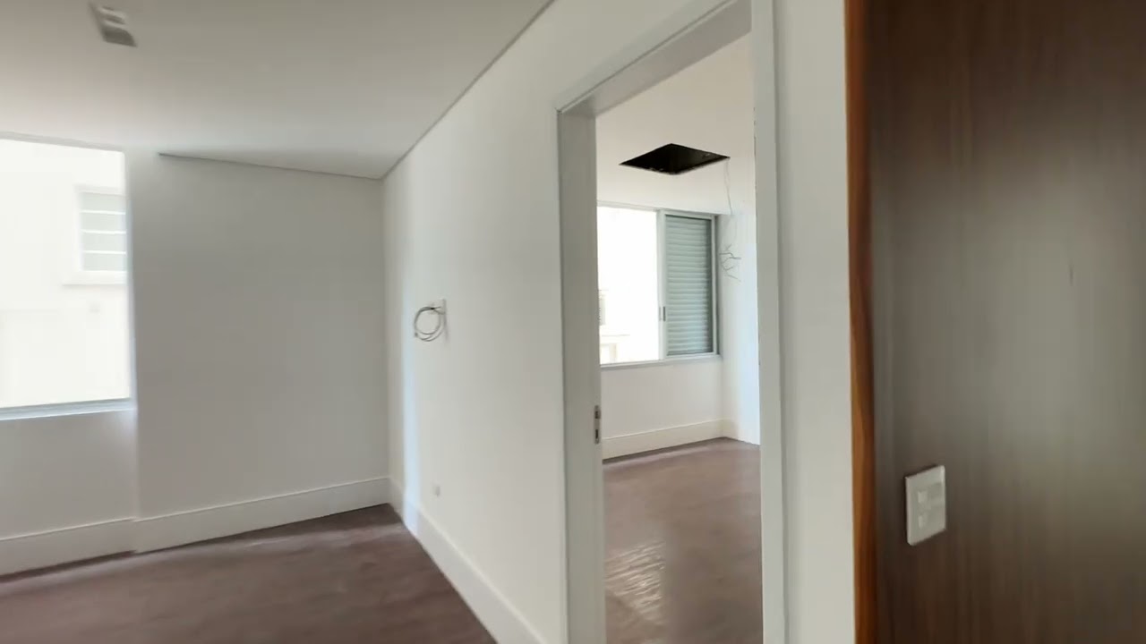 Rua Bahia, 88 - Reformado área útil 265m² com 3 suítes, 3 vagas garagem R$3.100.000,00