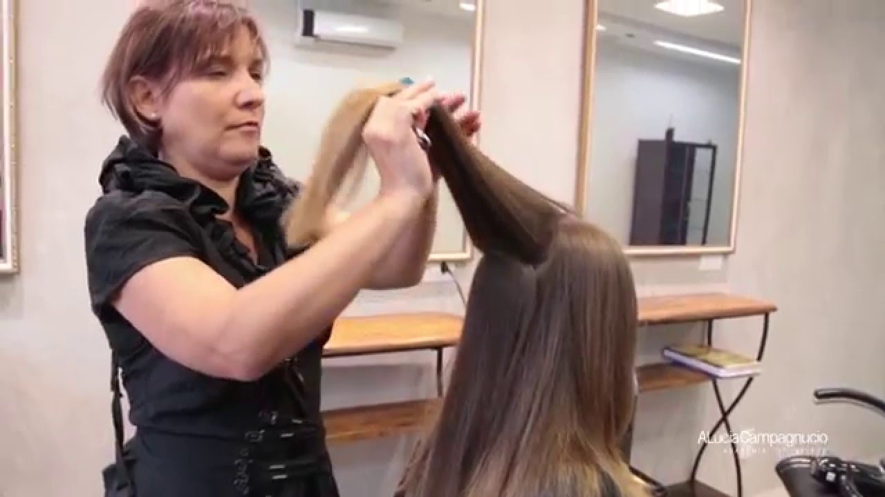 Corte de cabelo longo em camadas