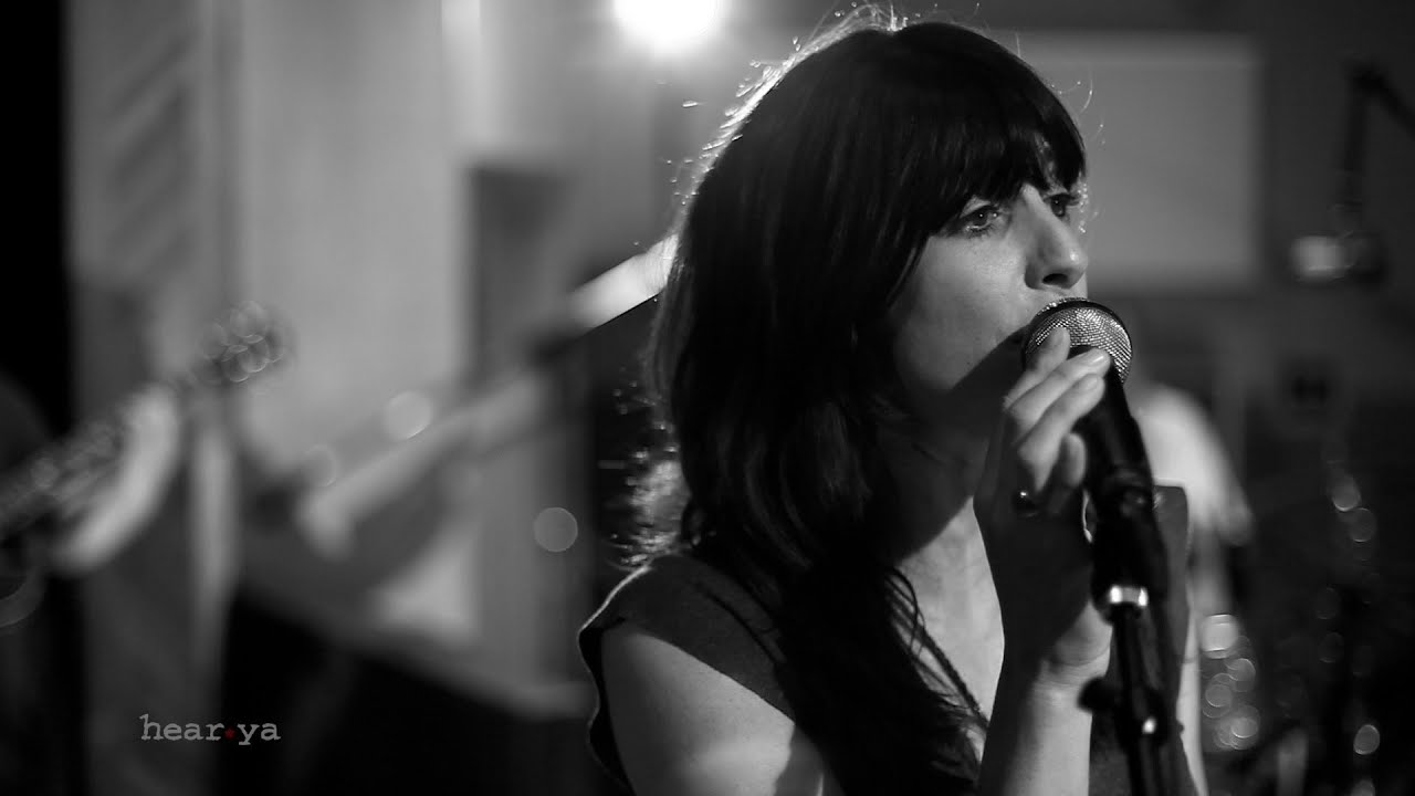 Nicki Bluhm and The Gramblers - 