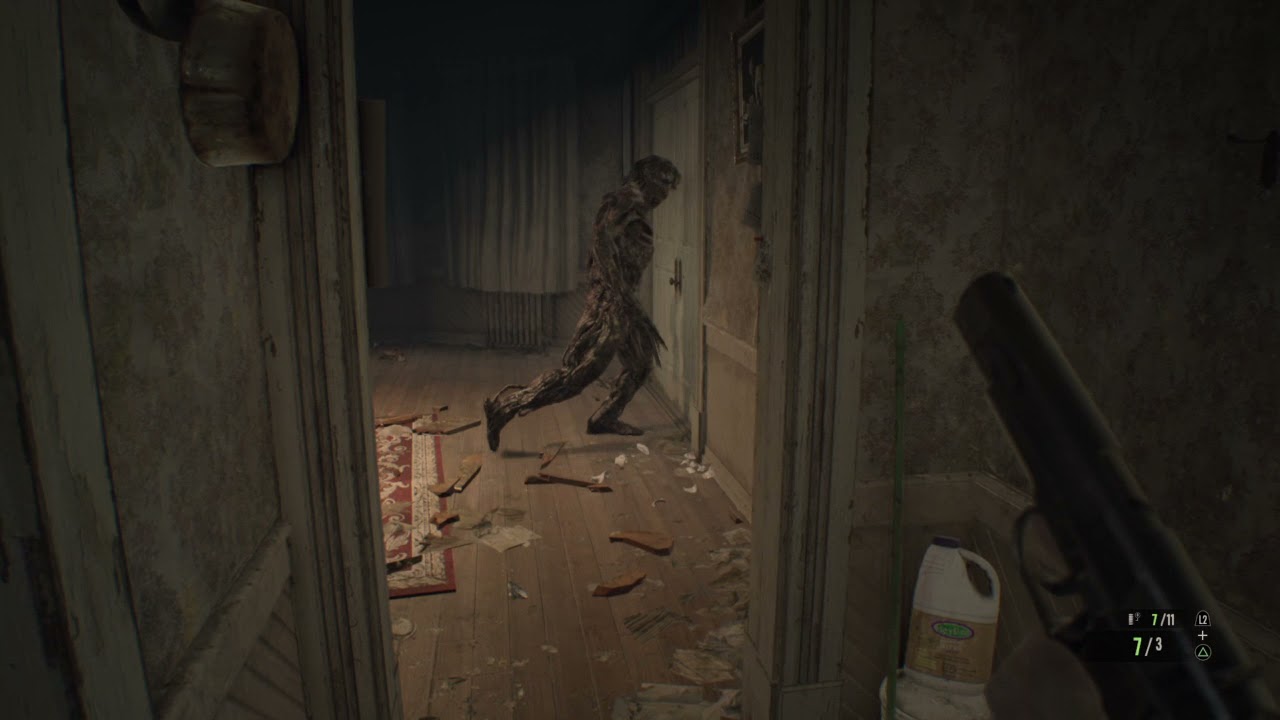 Trolling a friend in Resident Evil 7