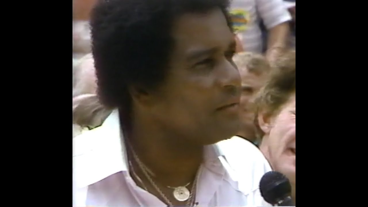 Charley Pride Live (1982 Nashville Fan Fair)