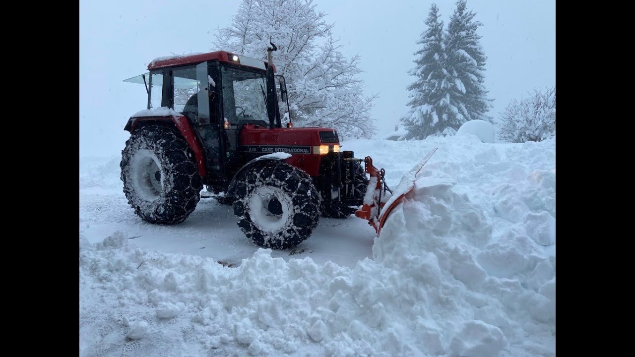 Case International 840 Schneeschieben
