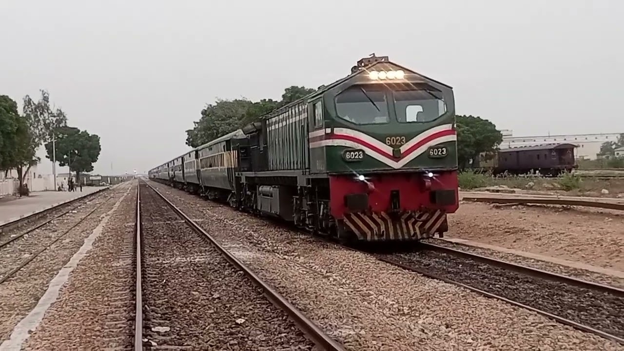 18 Down Milat express  arrived to Bin Qasim Station Karachi 
