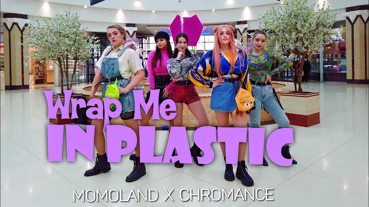 [KPOP IN PUBLIC] MOMOLAND (모모랜드) X CHROMANCE (크로망스) - Wrap Me In Plastic dance cover by DIVINE