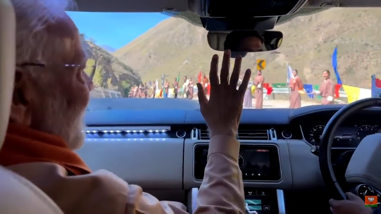 Emotional Farewell for PM Modi in Bhutan | A Moment of India&ndash;Bhutan Friendship | #NarendraModi