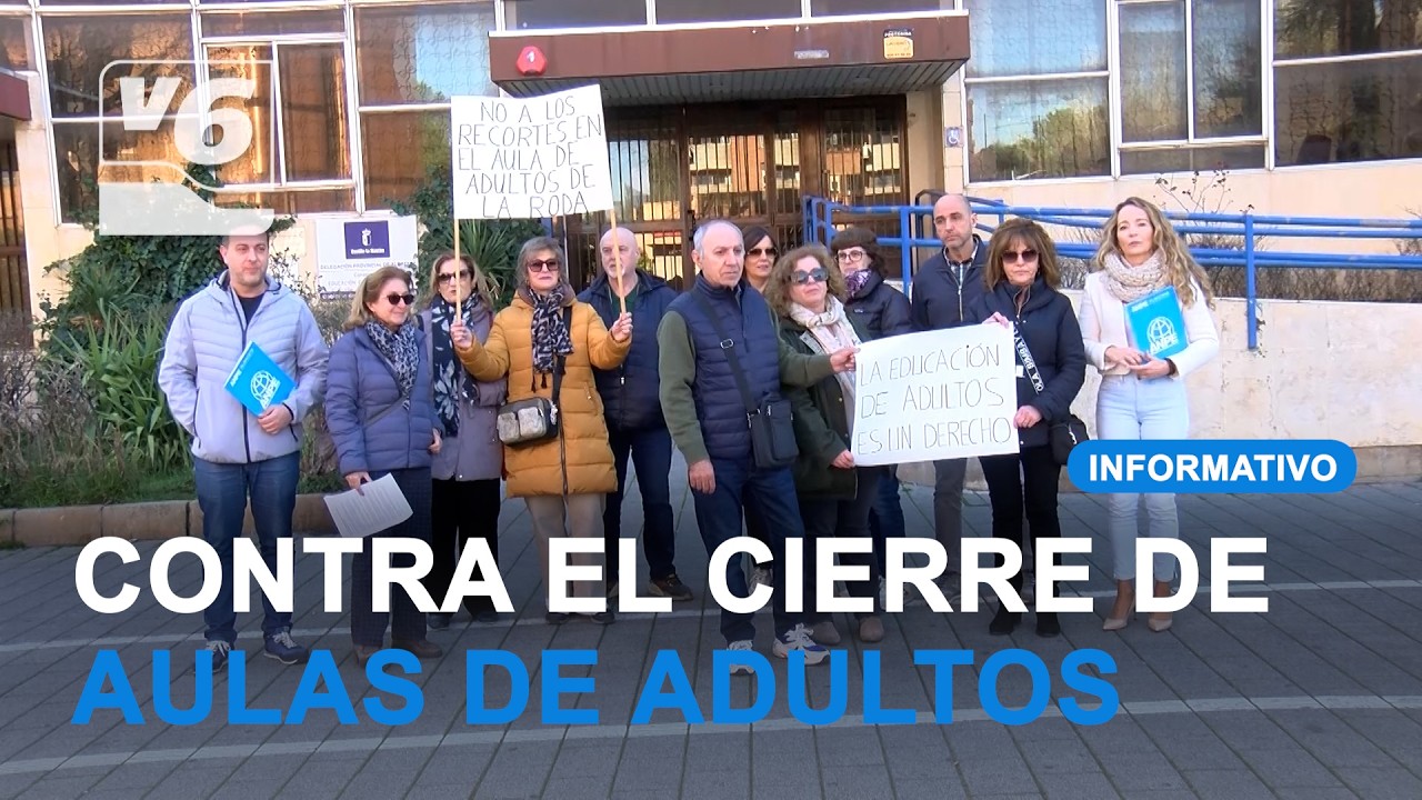 Protesta contra el cierre de las aulas de adultos en la provincia