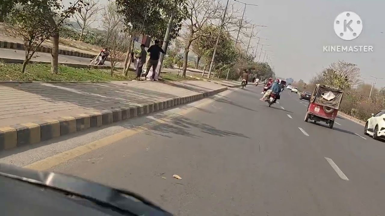 Moments with me کوٹ لاکھپت ریلوے اسٹیشن کے پاس 