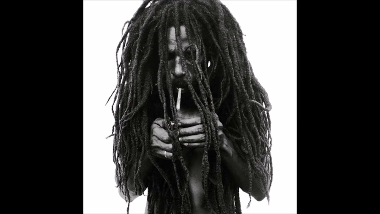 STRICTLY REGGAE ROOTS FROM 80&acute;s & 90&acute;s