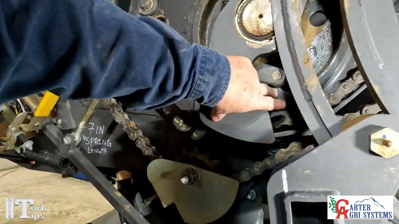 Carter Ag Tech Tips 2100, 2200 Series MF Baler Chain Timing