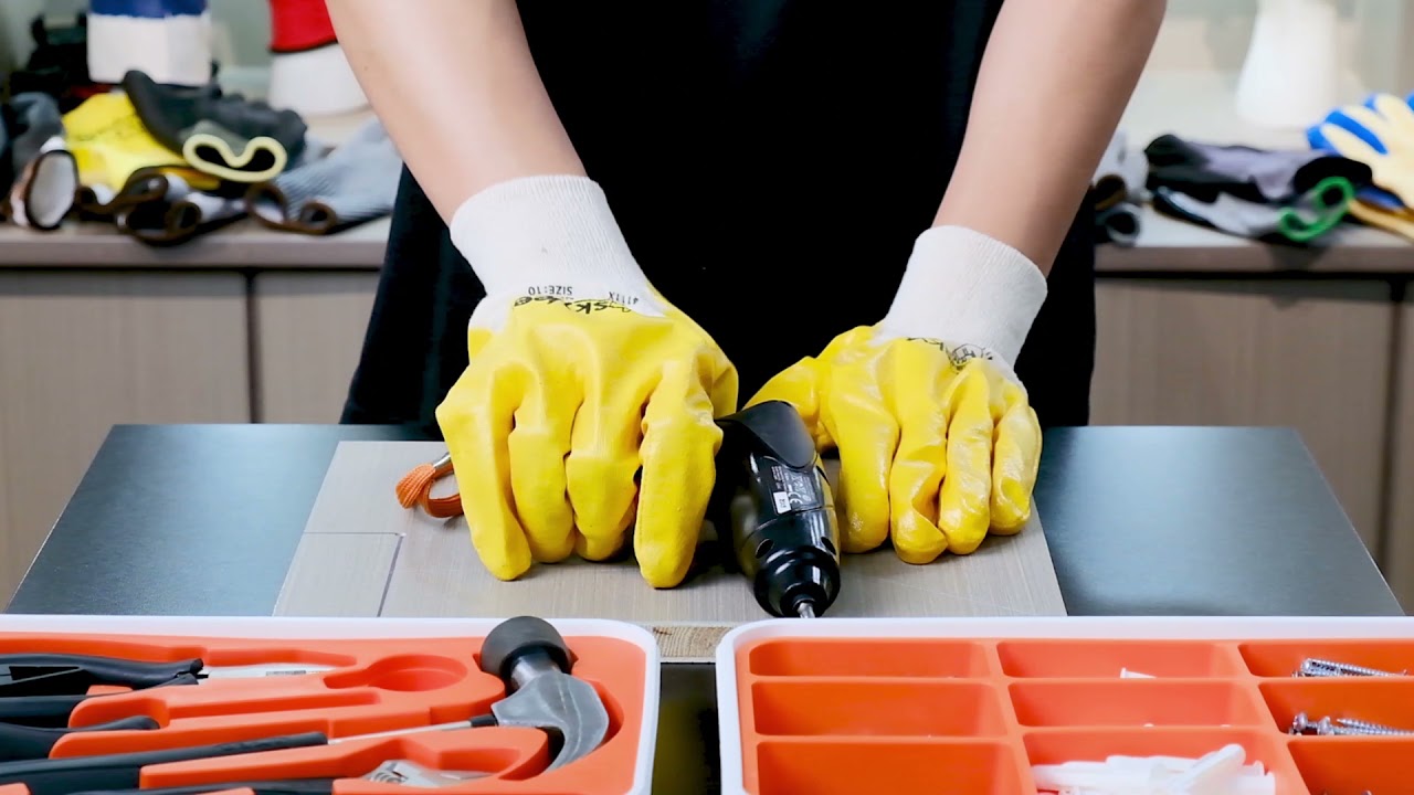 Nitrile Dipped Glove with Interlock Liner and Textured Finish on Palm, Fingers & Knuckles-NGJ401