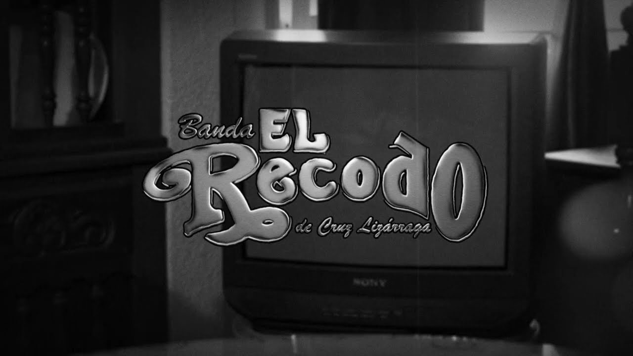 Banda El Recodo de Cruz Lizárraga - Dios Bendiga Nuestro Amor (LETRA)