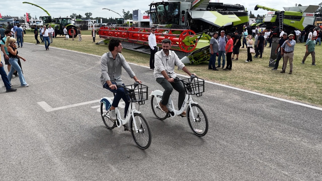 Movilidad sustentable: Juan Fiorini probó en Expoagro las bicicletas que llegarán a Junín