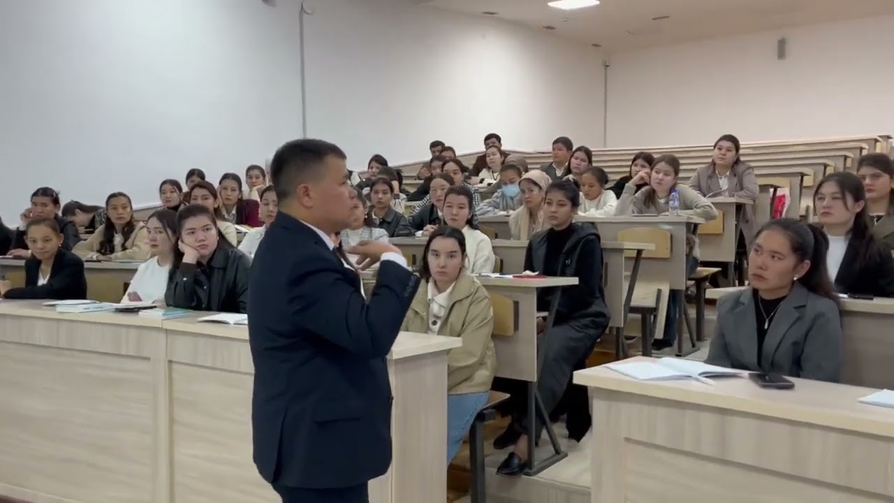 Hamza Allambergenov. „Alisher Navoiyning lirik merosi“ mavzusidagi ma'ruza mashg'uloti.