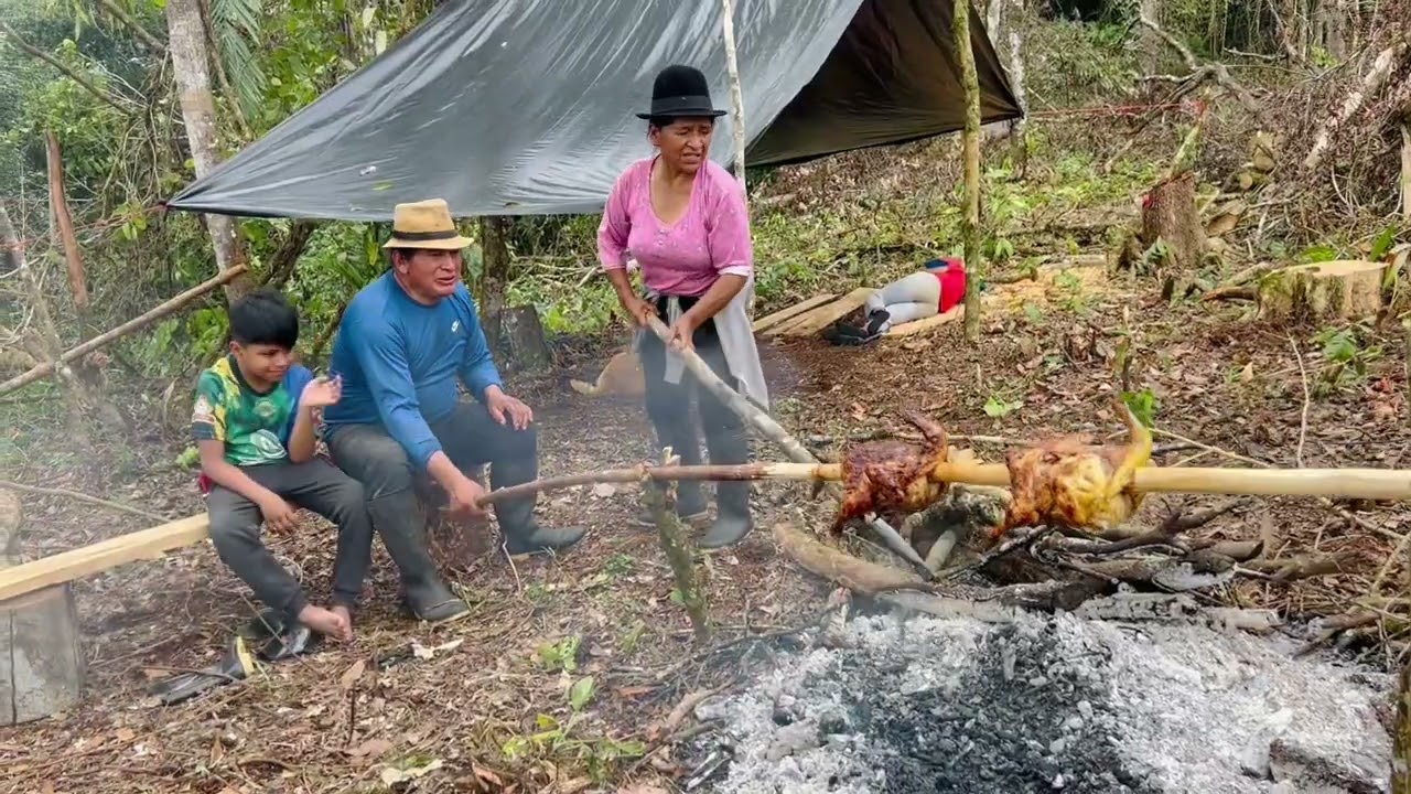 Asi se asa unos ricos pollos en la montaña | Don Valentin