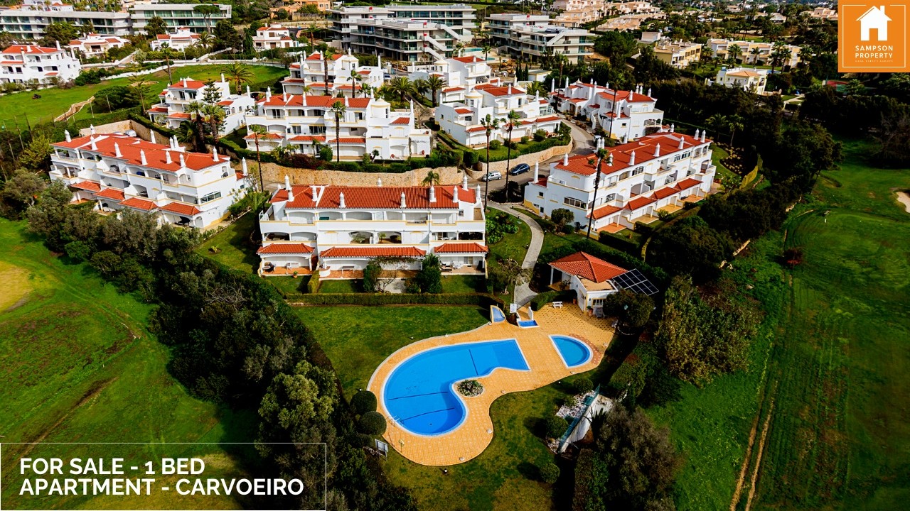 For sale – 1 bedroom apartment in Carvoeiro with sea views