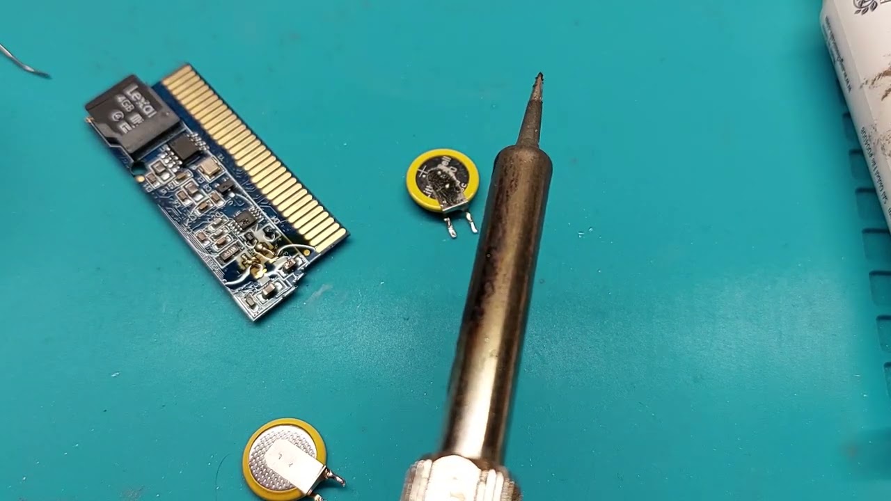 Replacement of a dead battery in an EZ-Flash Omega