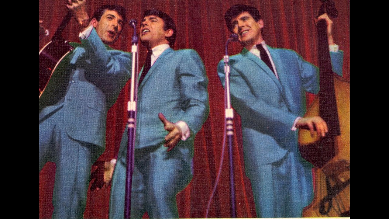 The Bachelors - Walk With Faith In Your Heart  (1966)