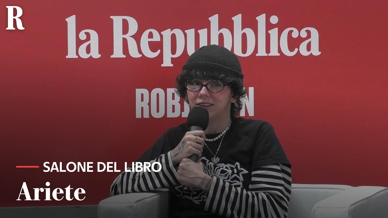 Salone del Libro, all'Arena Repubblica Robinson la cantautrice Ariete tra musica e impegno sociale