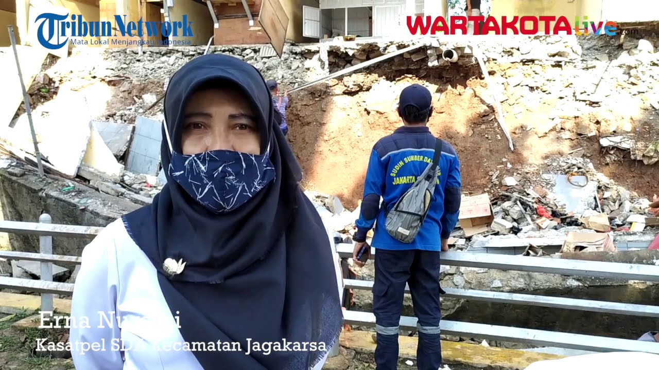 Jelang Sholat Isya Kafe Rumah Pohon Jagakarsa Longsor, Tidak Ada Korban Jiwa Pada Kejadian Itu