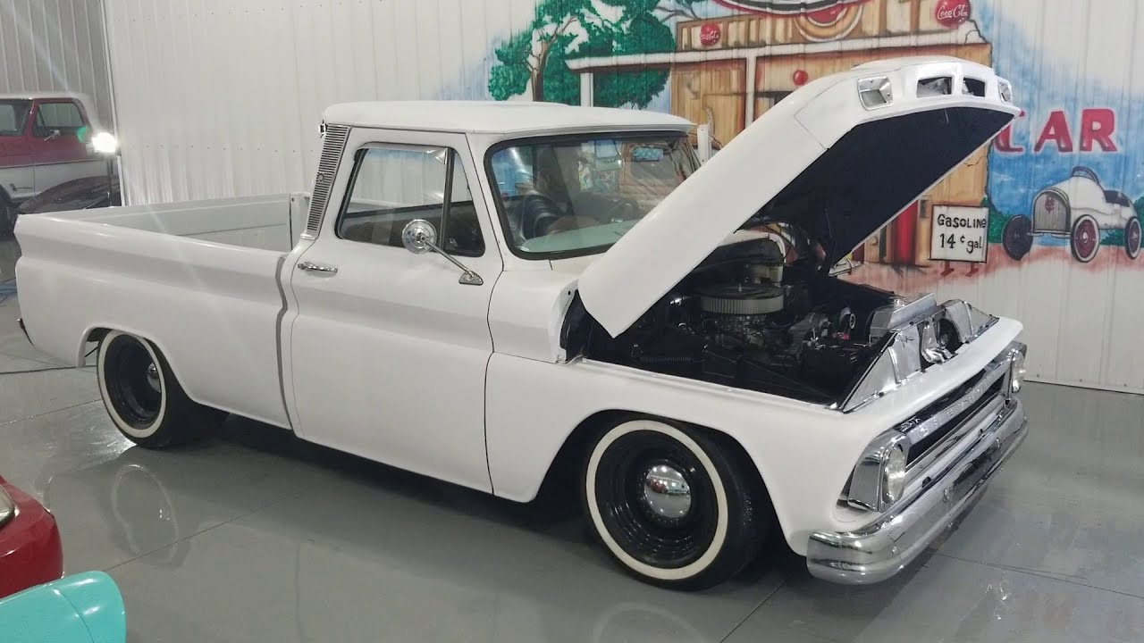 Classic car: 1965 Chevrolet C10 Ghost white!