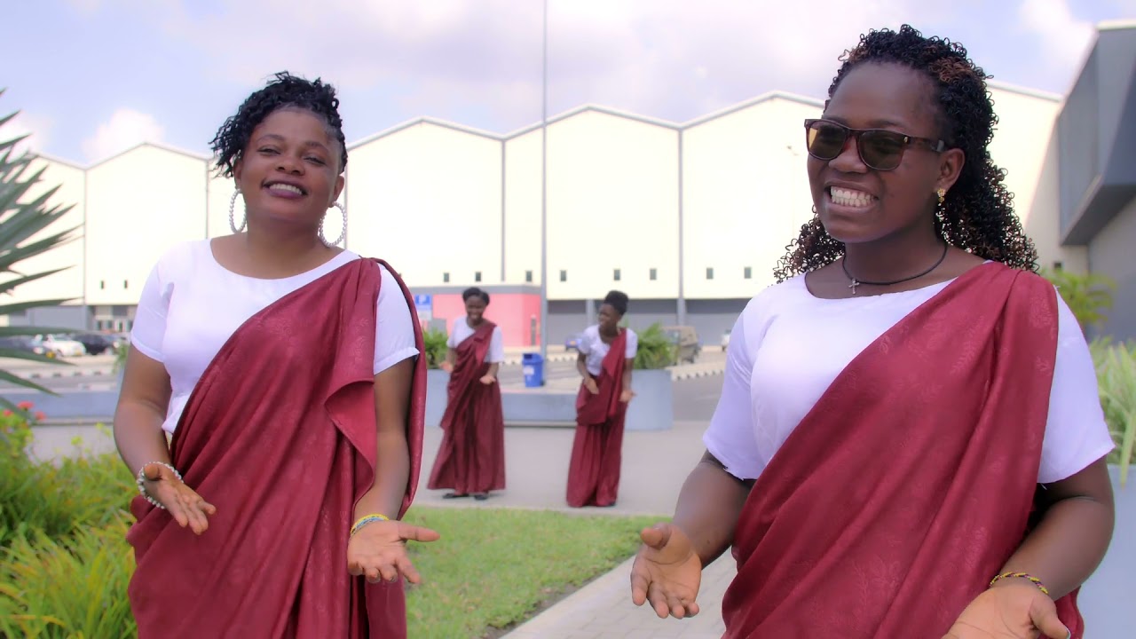 Wakati Wa Mungu - St.Karoli Choir (Official Music Video)