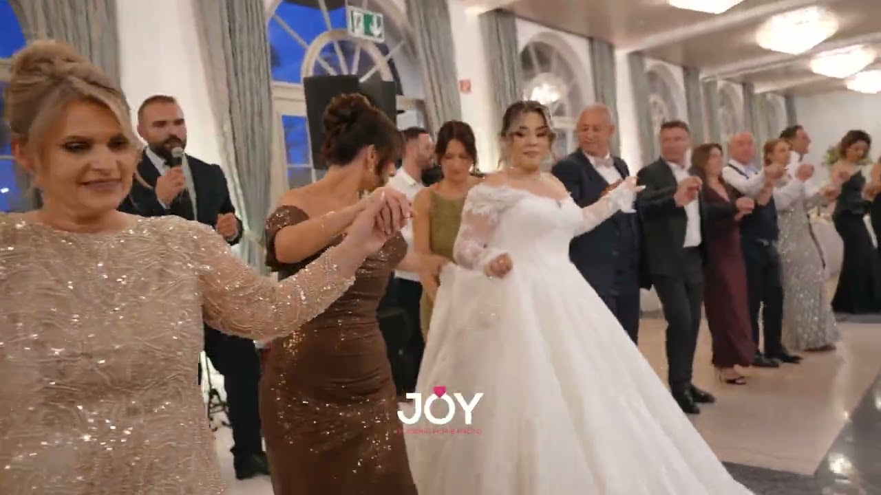 Nusja nga Turkia udheheq bukur vallen - Gizem & Manuel - Dasma 2025