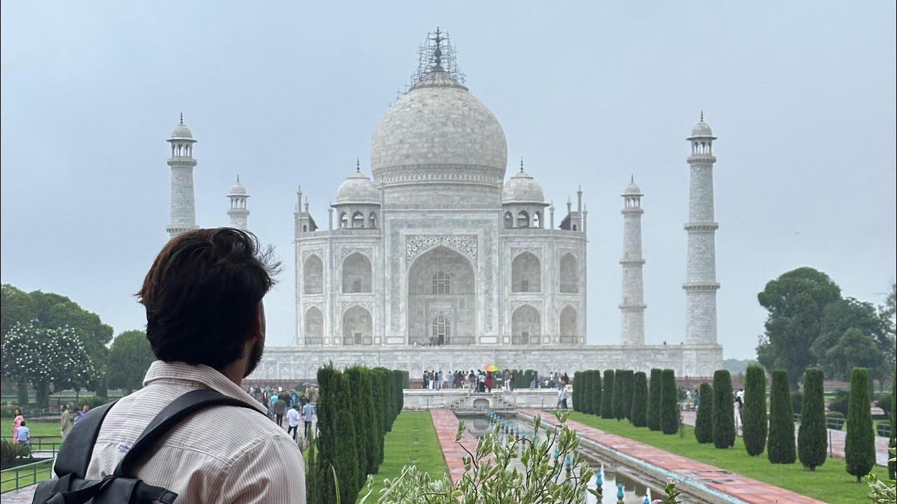 Early Morning at Taj Mahal 🕌 | First Time in Agra 🌅 | Md Adil Vlogs