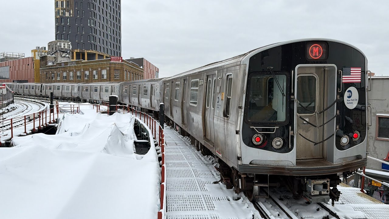  8-Car R160 & R179 M Trains at Myrtle-Wyckoff Avs on a Weekend in the Snow