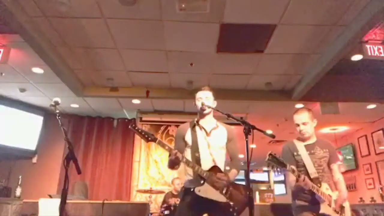 Chute - Full-Set (Live @ Flannigan's Harp & Fiddle) - 11/16/2017