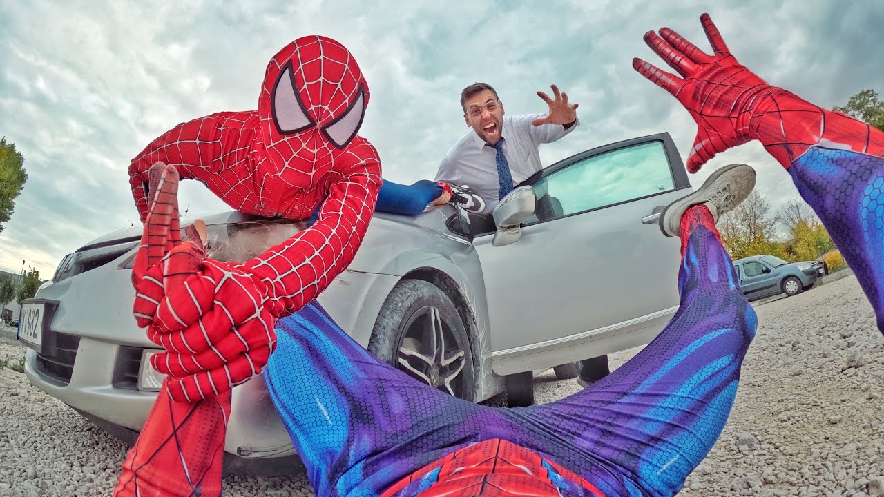 BEST MIX SPIDER-MAN TWINS ESCAPE CRAZY MOM AND DAD (Funny ParkourPOV Spider-Man)