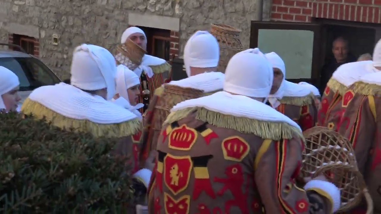 Carnaval et Grand feu de Silenrieux 2022 1 Ramassage