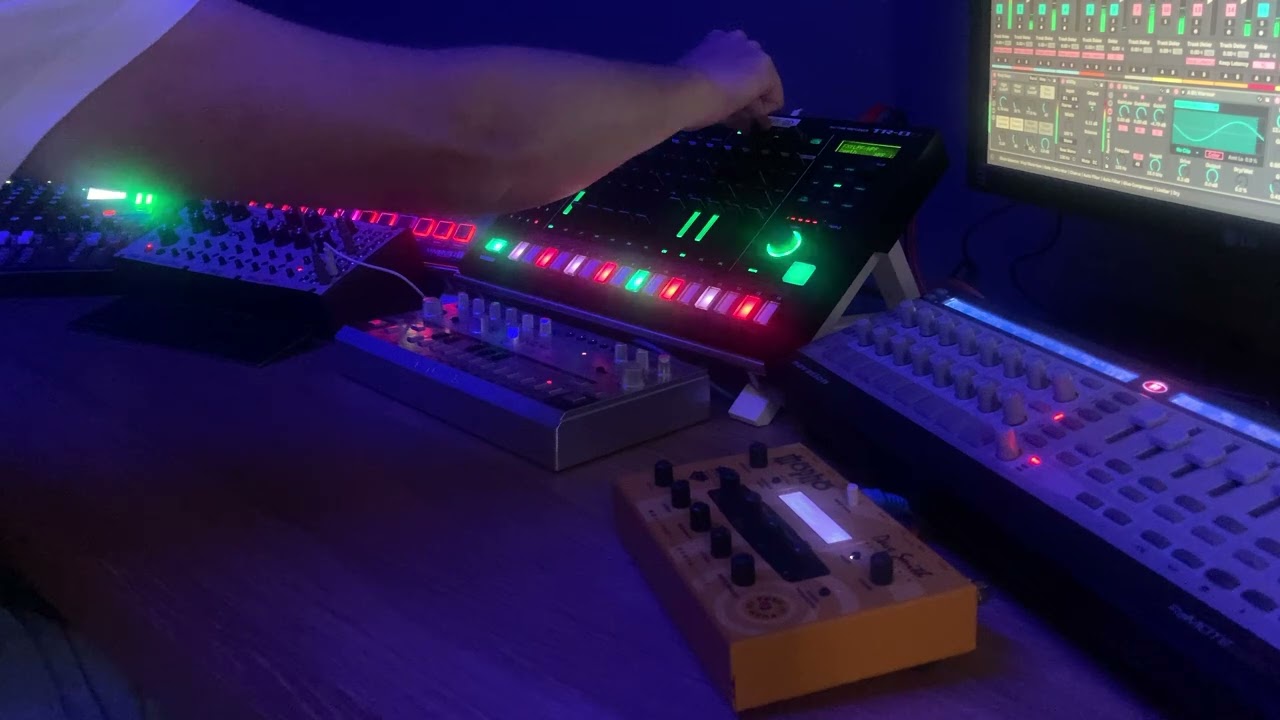Hybrid Techno Groove Jam