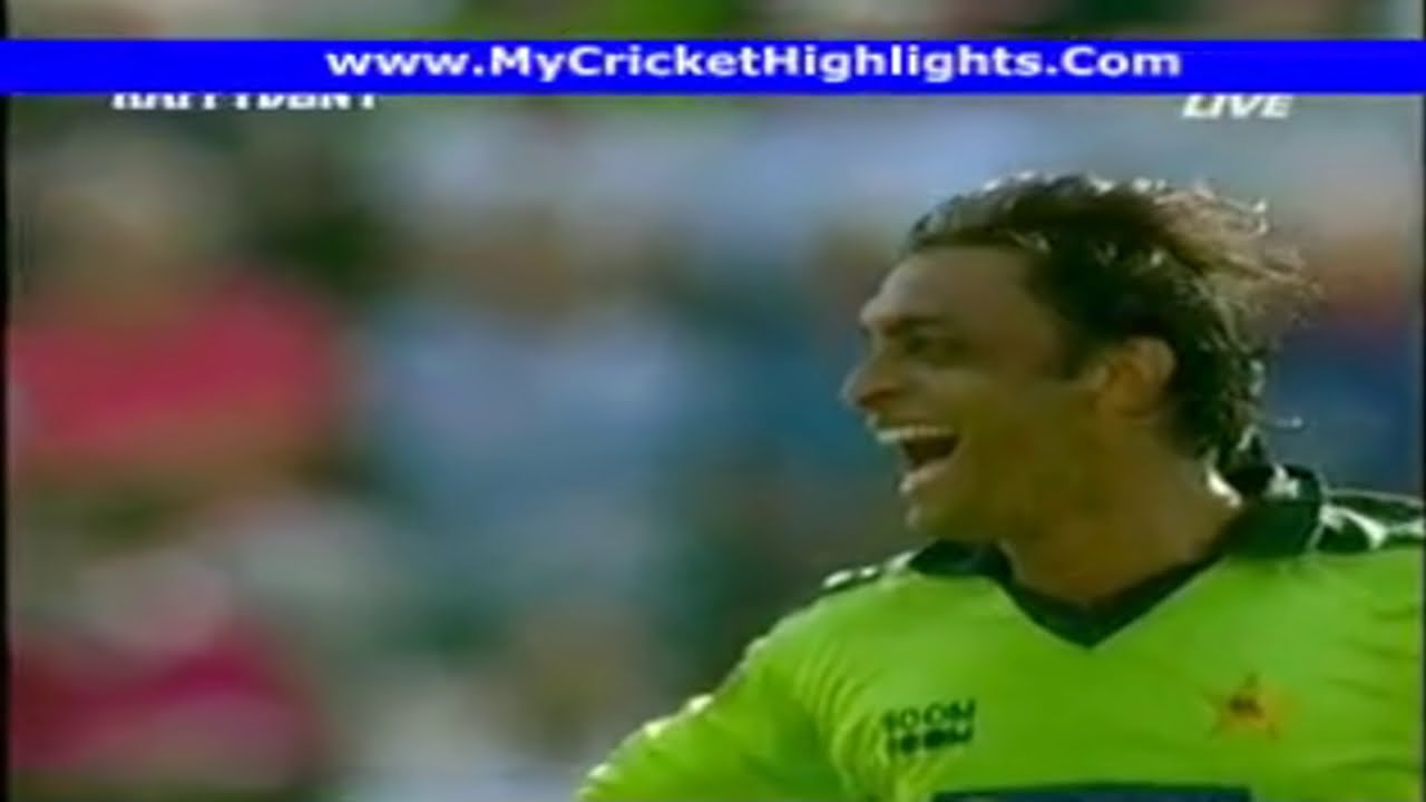 SHOAIB AKHTAR [WICKETS] VS ENGLAND 5TH ODI 2010
