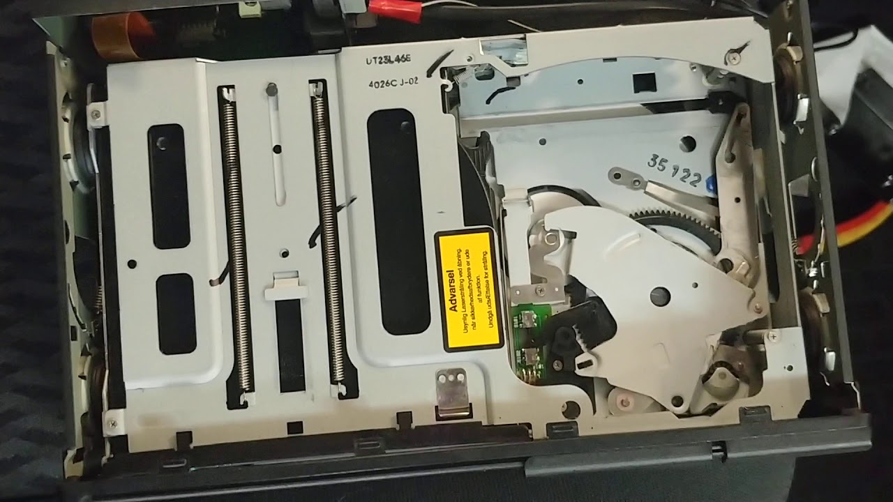 Zmieniarka BMW E46 działanie od wewnątrz | CD changer from inside