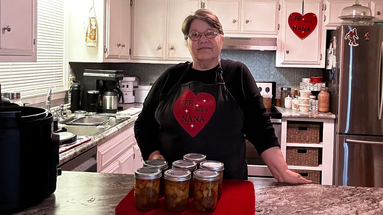 Заканчивайте в январе! Консервируйте тушеное мясо, приготовленное из говяжьего фарша.