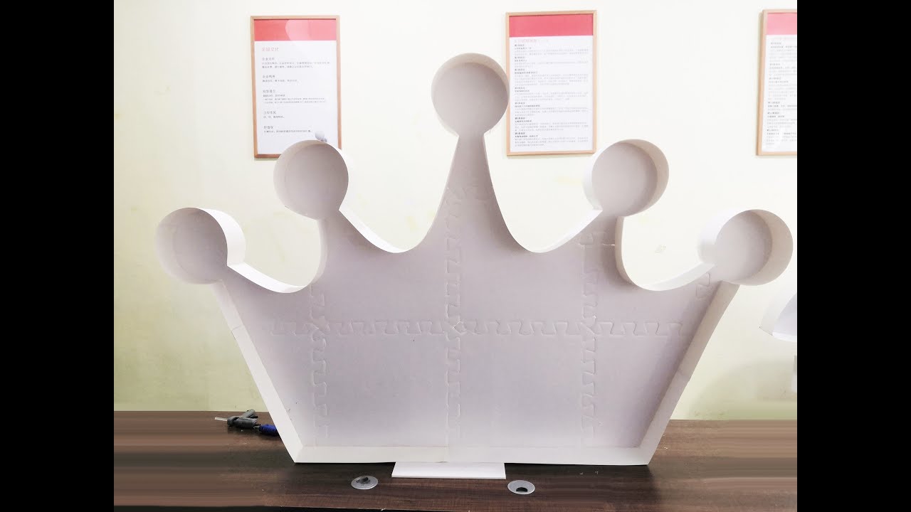 Crown Shape Mosaic Party Decorations