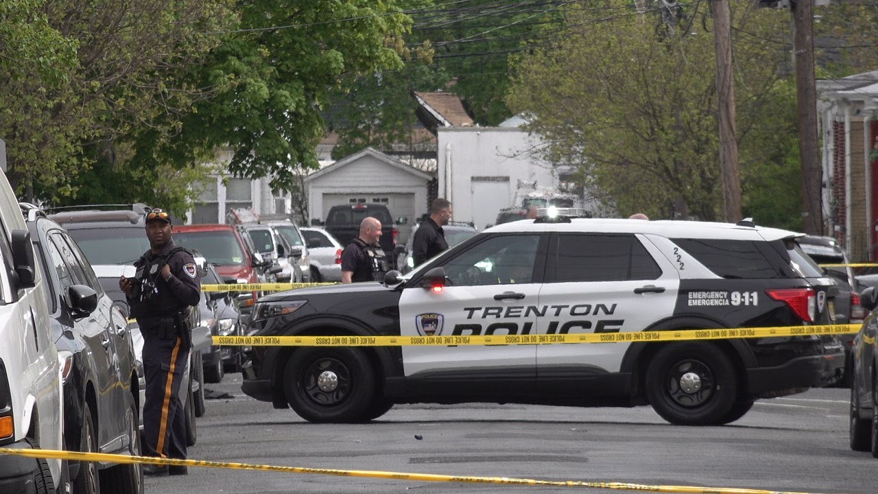 Shooting Leaves 2 Wounded,1 dead