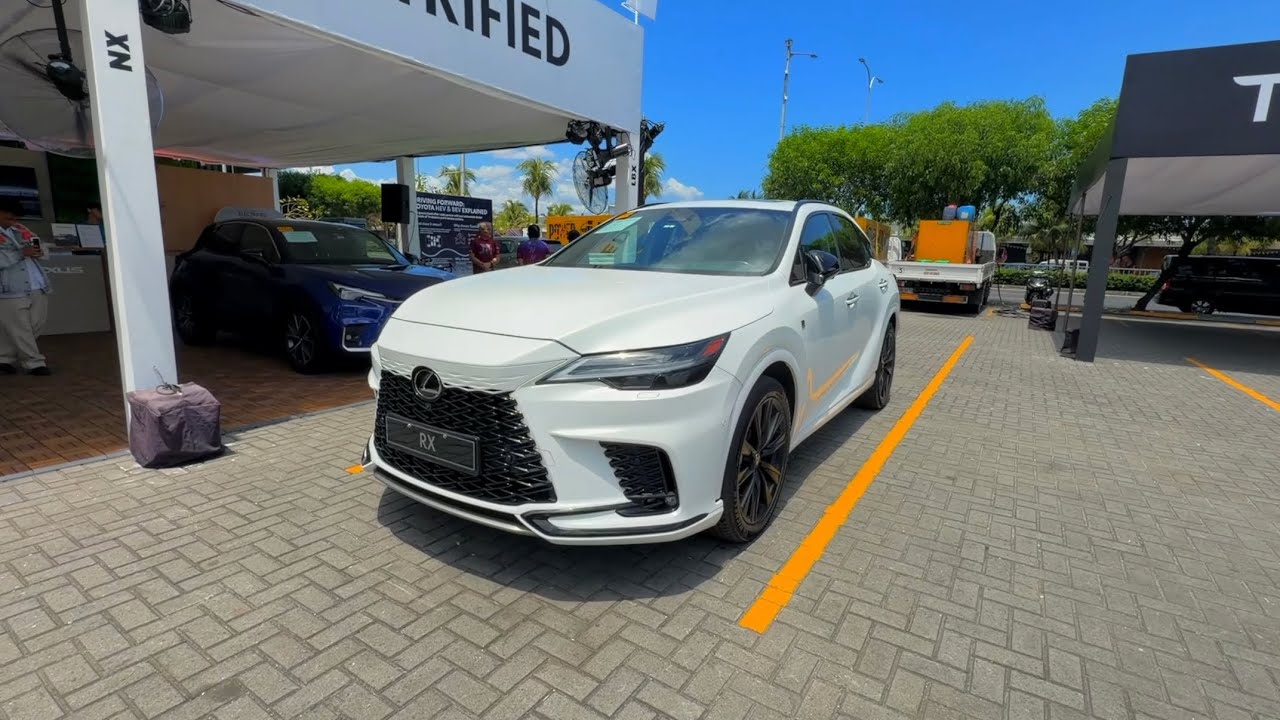 Тест-драйв Lexus RX500h F Sport 2026 года с видом от первого лица