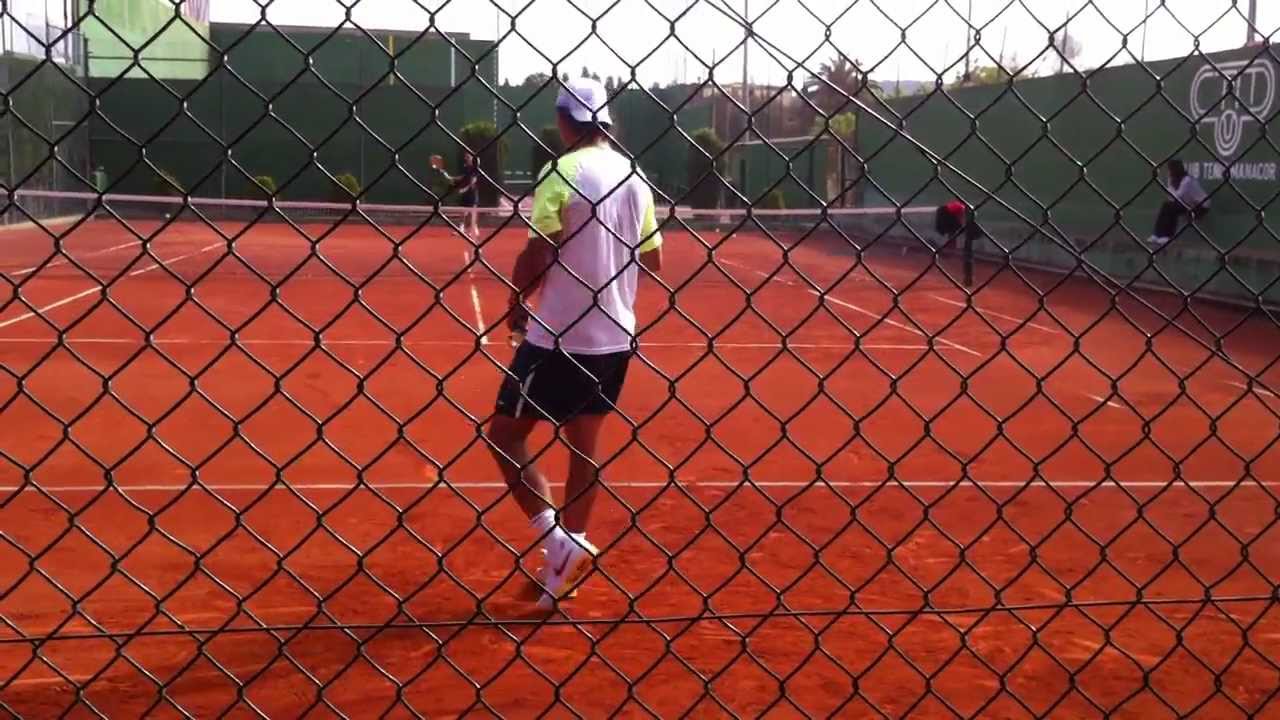 rafa nadal entrenando en manacor antes de montecarlo 2012