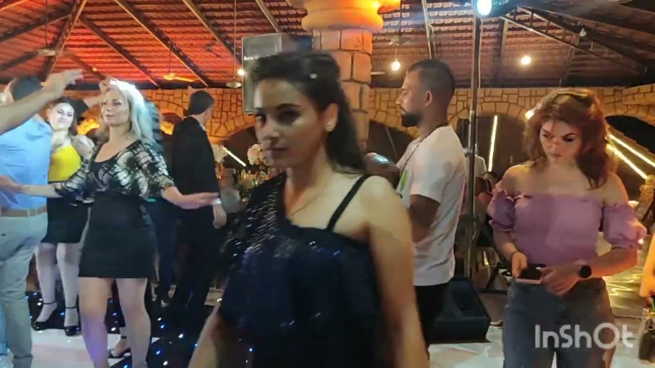 حفل زفاف👰مطعم قصر الانشراح طرطوس🌹عازف البزق_عامر اسبر 🌹عازف_اورغ_محيا_كنعا🌹تسجيلات وسيم بلابل