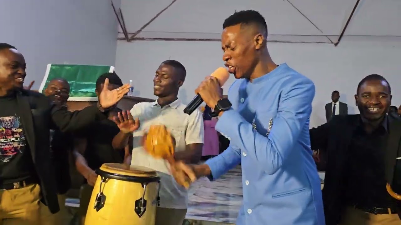 Makomborero Kapfumvuti x HWD Disciples | Itai Mponesi Izvo Munoda | HWD UMYF Cluster Revival 