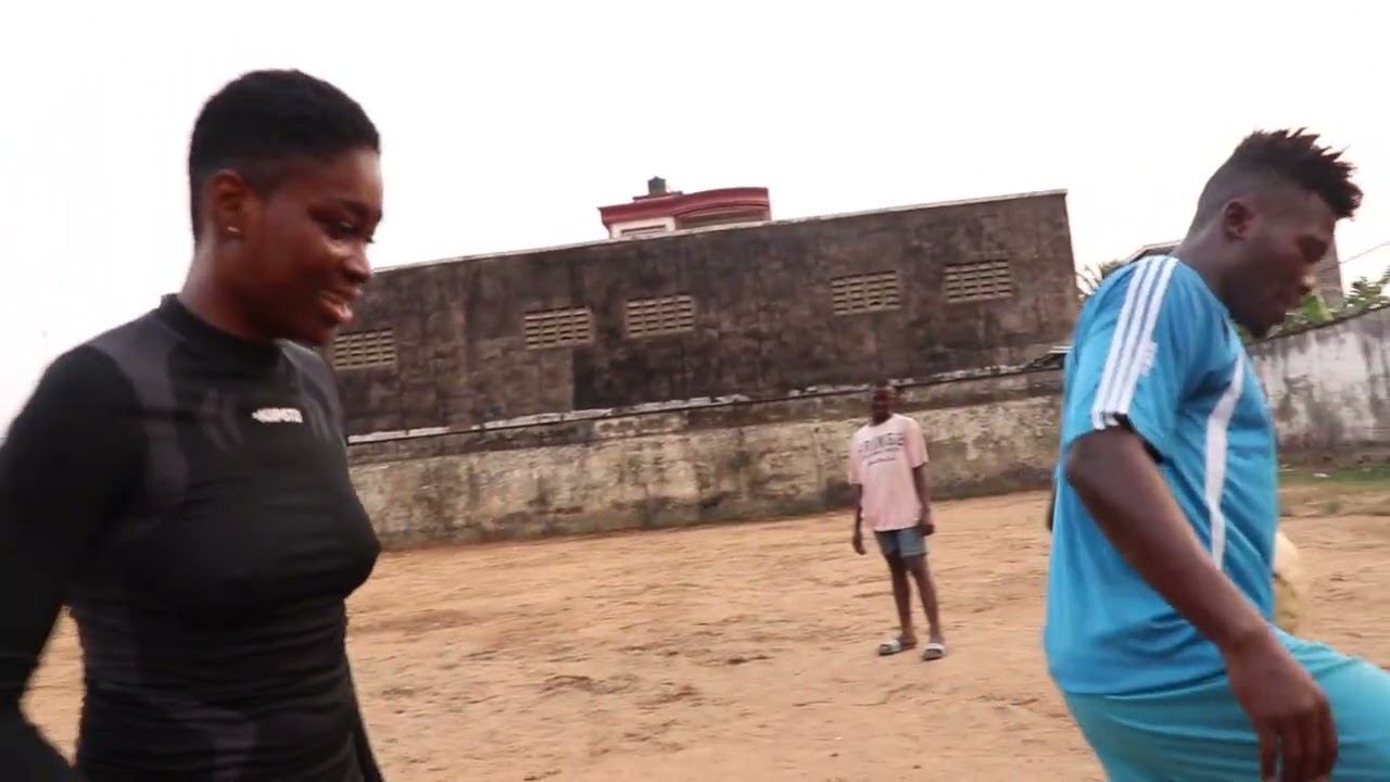 HORTAVIE MPONDO en pleine séance de tirs au but