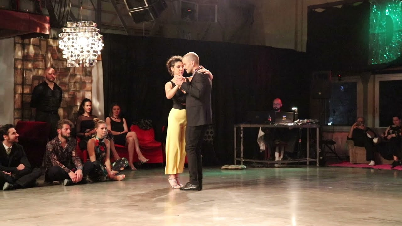 Bruno y Rocio - Di Sarli - 2021 - 1/4