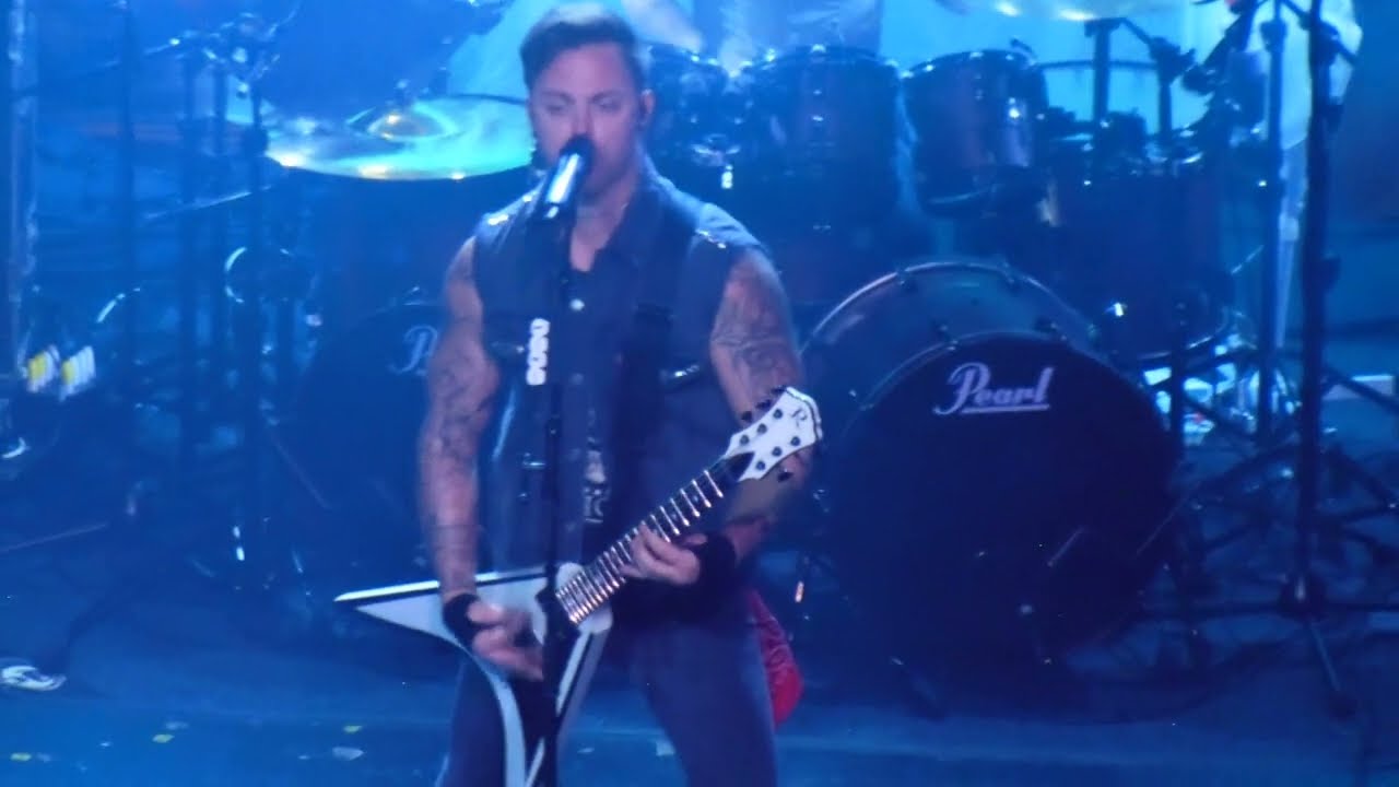 Bullet For My Valentine - Scream Aim Fire live Sydney Sidewave 2013