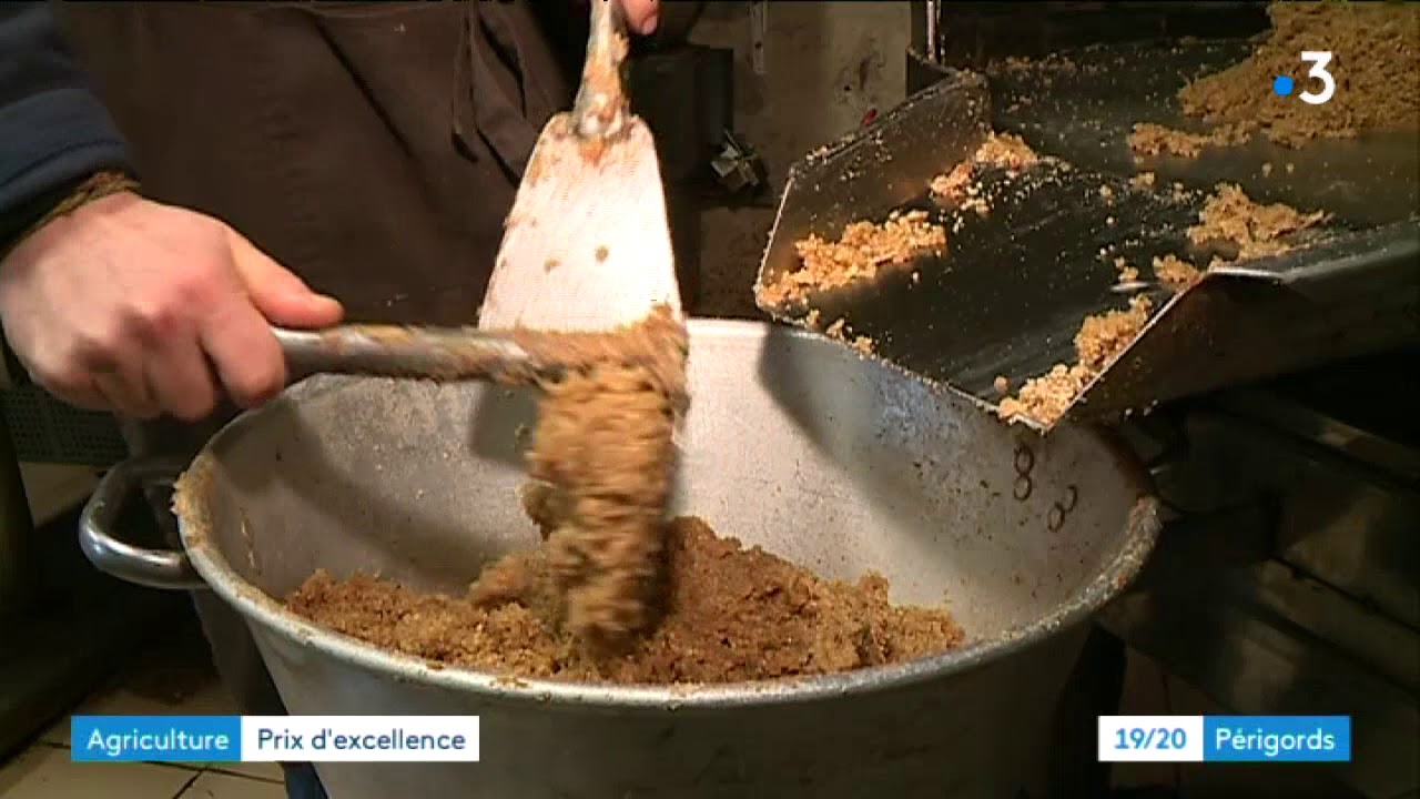 Prix d'excellence pour l'huile de noix du moulin de Maneyrol à Pazayac (24)