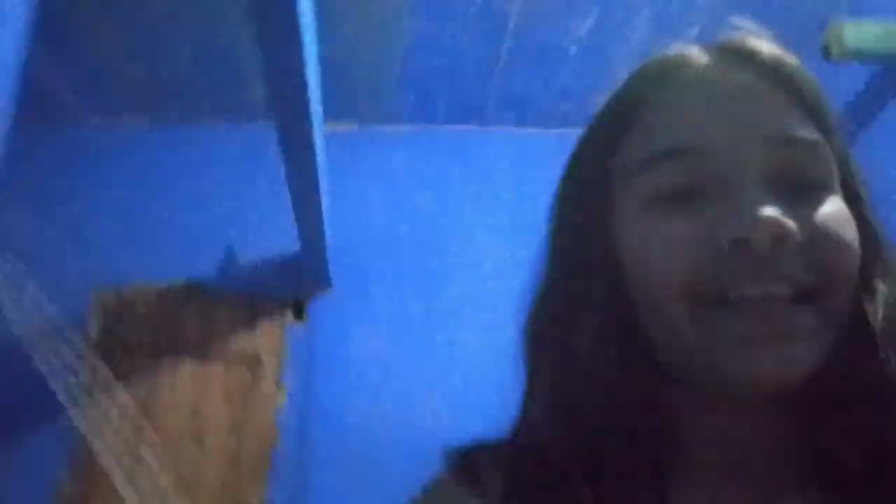Venha comigo cuidar de minhas irmãs 