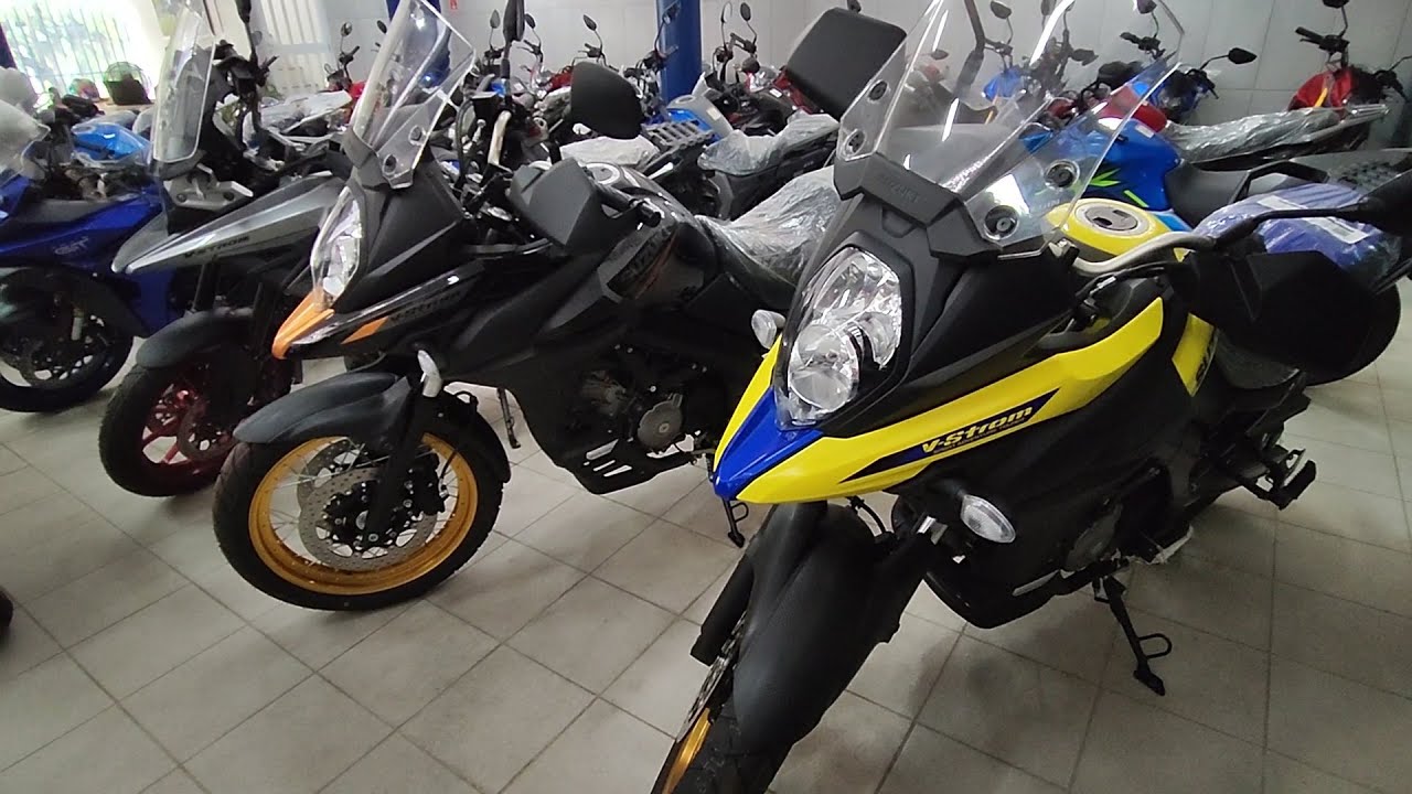 Plantação de motos Suzuki e Zontes na Guimarães Motos